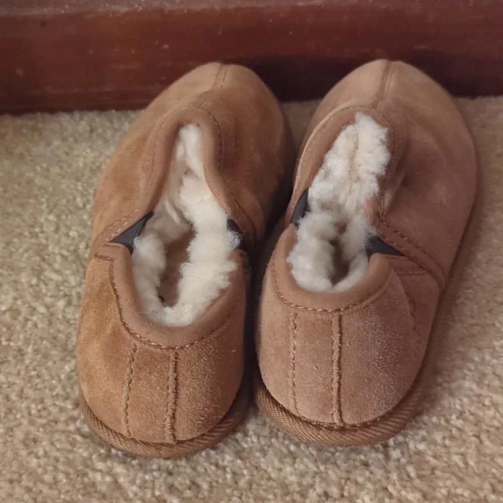 Ugg Scuff Romeo II Slipper size 1